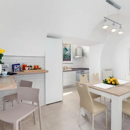 Casa Margi Holiday home *
